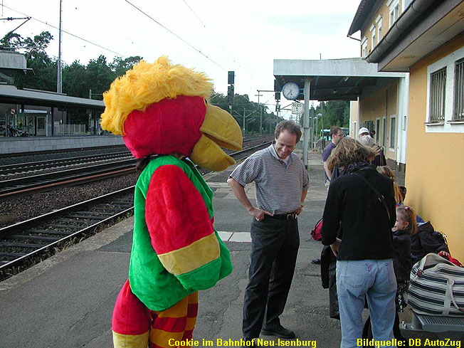 Cookie im Bahnhof Neu-Isenburg              Bildquelle: DB AutoZug